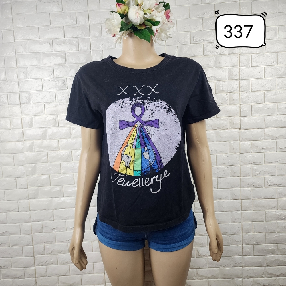 Large Black T-Shirt Casual Short Sleeve Basic Crew Neck Everyday Tee